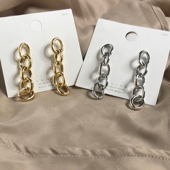 Chain earrings